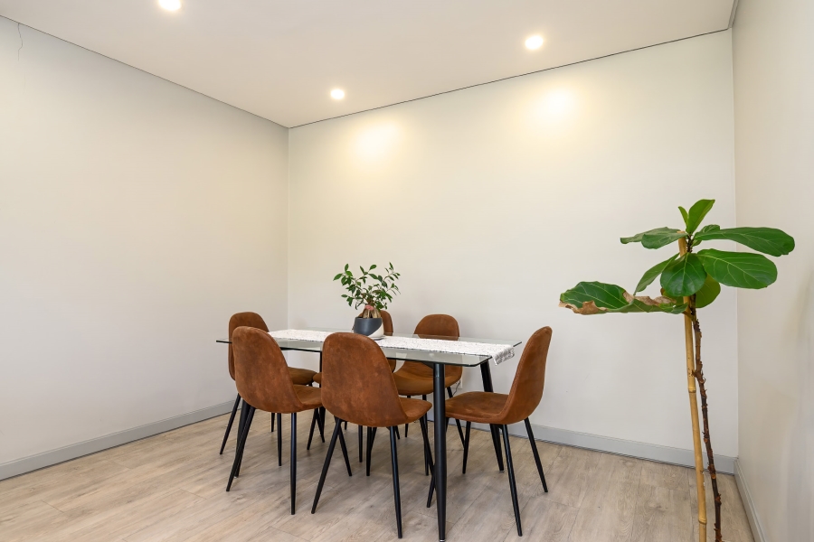 2 Bedroom Property for Sale in Rondebosch Western Cape